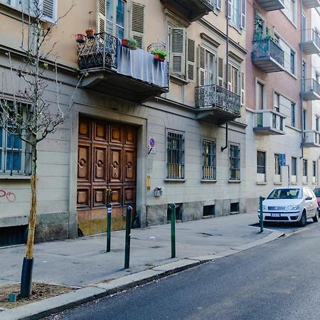 Apartamento La Casa Del Valentino Turín Exterior foto
